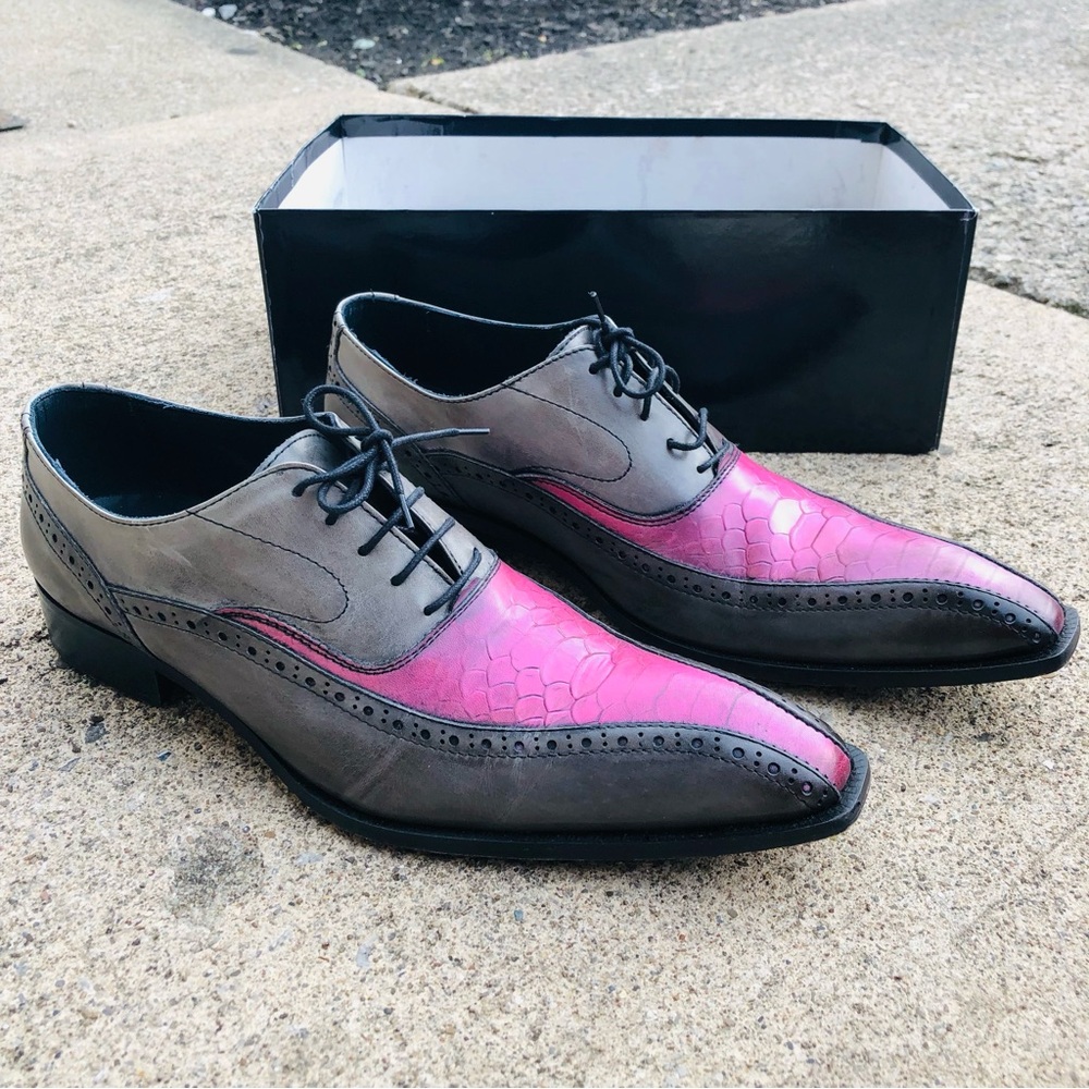 DUCA Genuine Calf-Skin Croc Print Men’s Size 12
Stylish Gray and Pink Italy Made